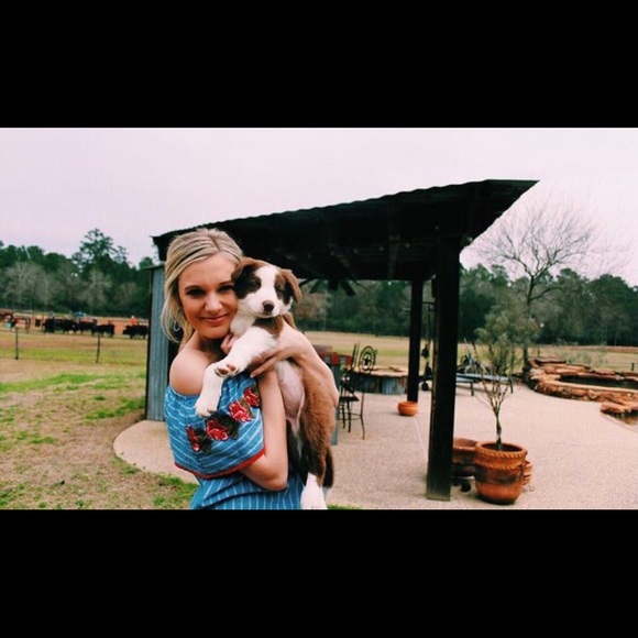 Off the shoulder blouse - Picture 1 of 5